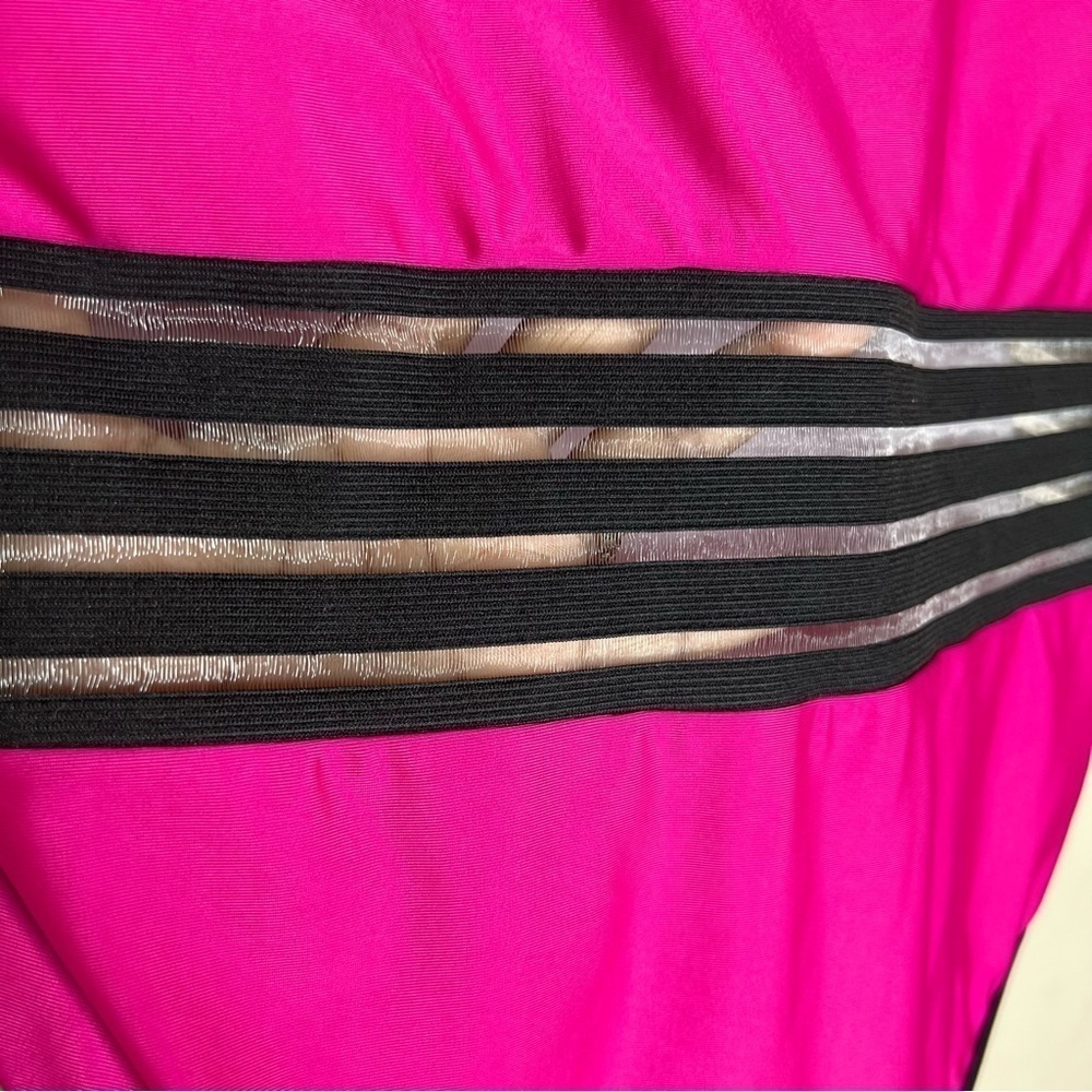 SHEIN Plus Size Padded Swimsuit - Picture 5 of 7